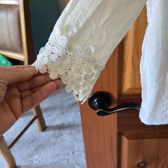 NEW POL White Lace Blouse - Picture 3 of 5
